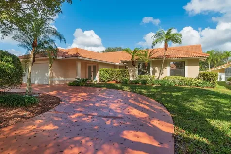 10017 N Springs Way Coral Springs FL 33076