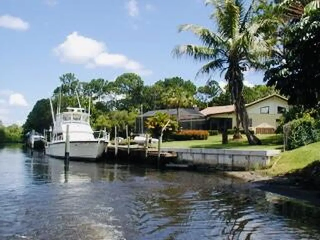 5418 SW Anhinga Avenue Palm City FL 34990
