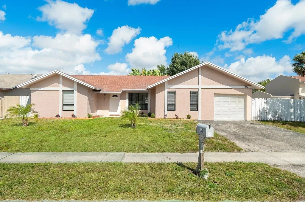 6271 SW 7th Court Margate FL 33068