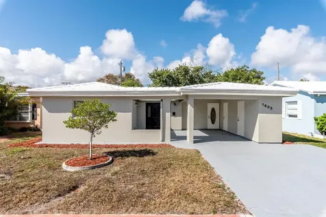 1605 N Palmway Lake Worth Beach FL 33460