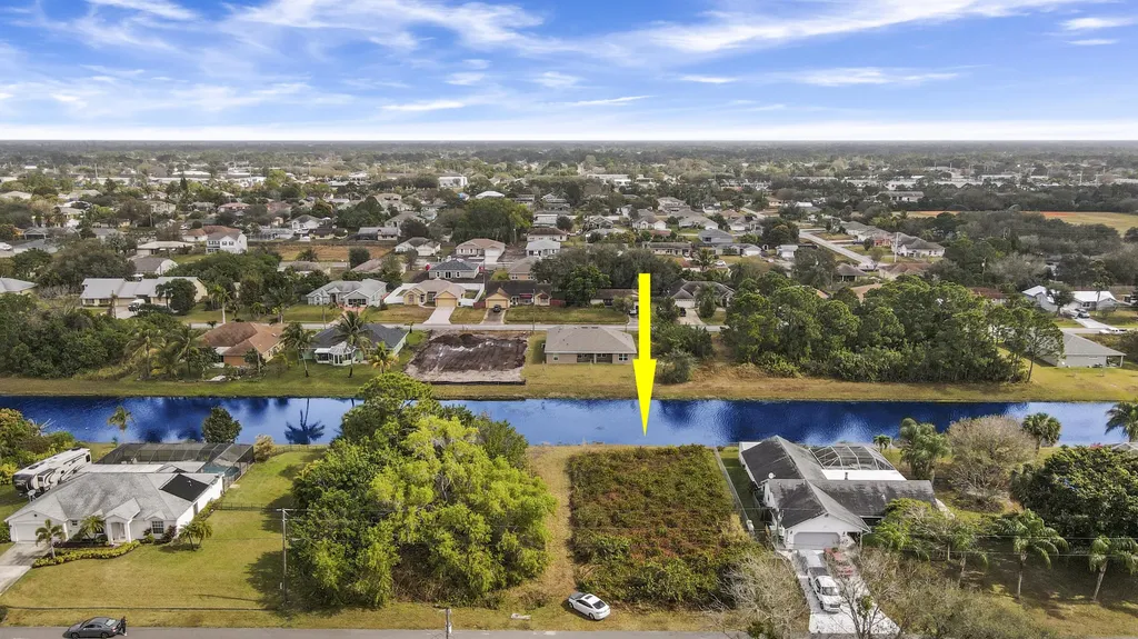1937 SW Castinet Lane Port St Lucie FL 34953