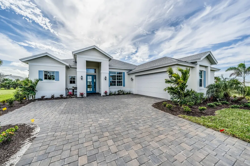 7114 33rd Square Vero Beach FL 32967