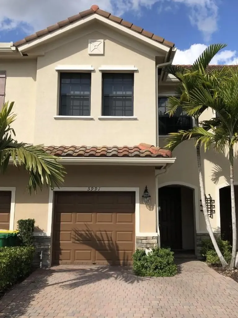 5991 NW 56th Court Tamarac FL 33319