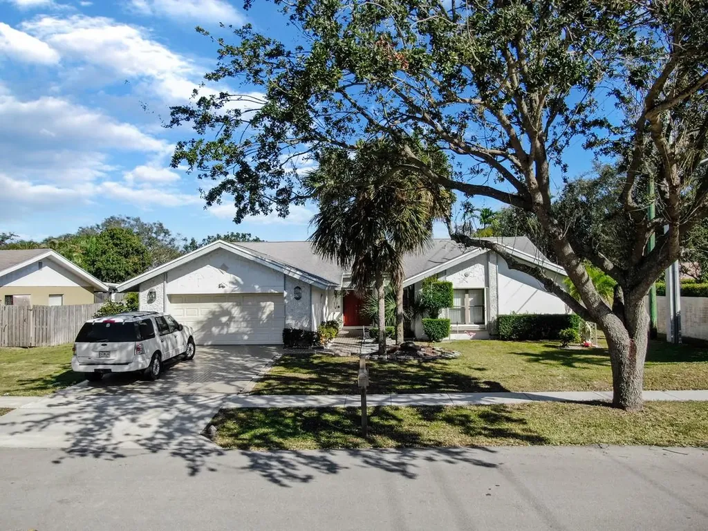3008 NW 26th Court Boca Raton FL 33434
