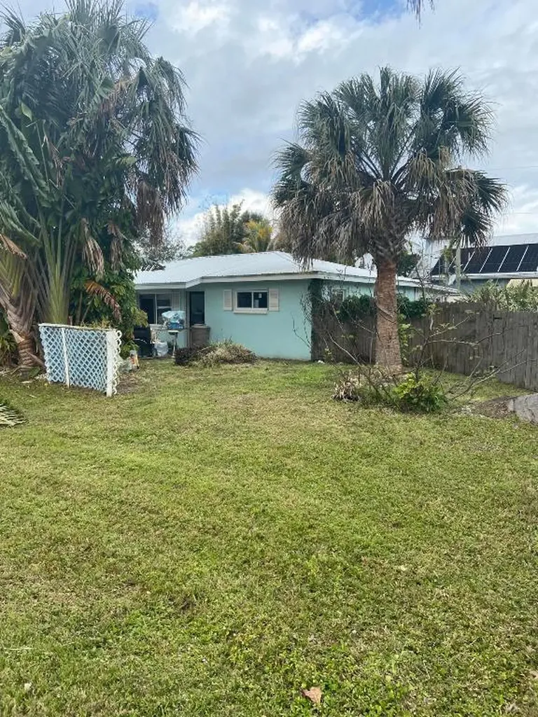1147 NW 13th Street Stuart FL 34994