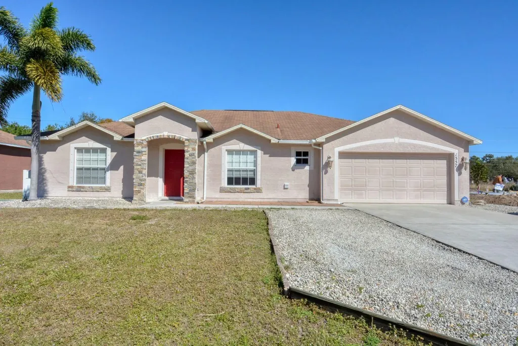 1557 SW Underwood Avenue Port St Lucie FL 34953