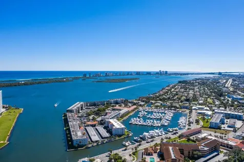 37 Yacht Club Drive North Palm Beach FL 33408