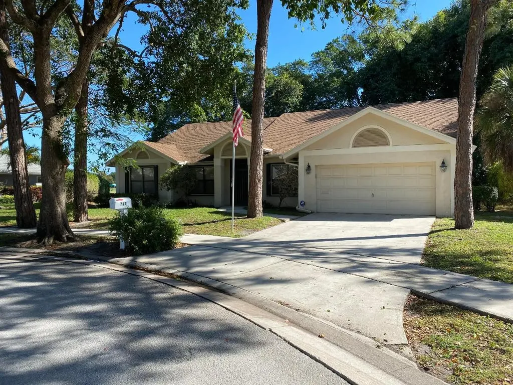 717 Golf Court Delray Beach FL 33445
