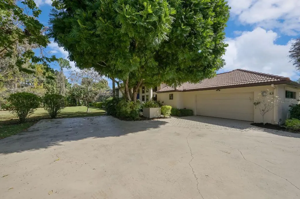 1150 Sand Drift Way West Palm Beach FL 33411
