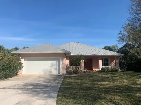 8636 95th Avenue Vero Beach FL 32967