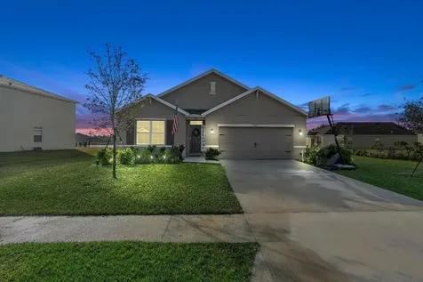 8721 Cobblestone Drive Fort Pierce FL 34945