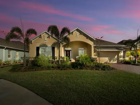 7159 E Village Square Vero Beach FL 32966