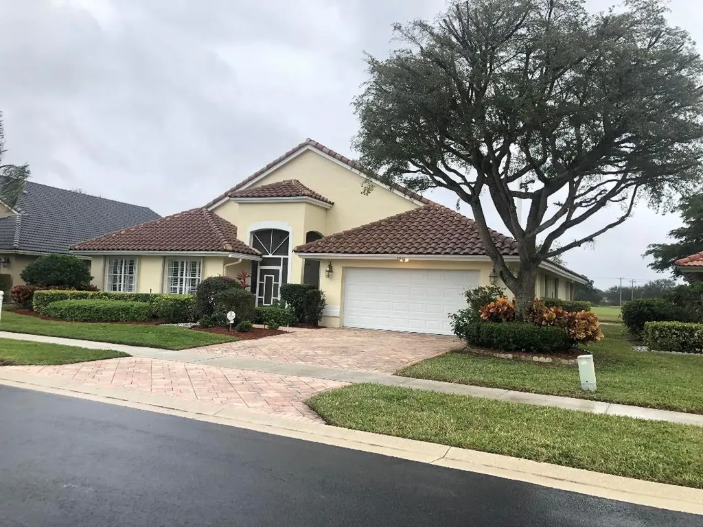 6032 Golf Villas Drive Boynton Beach FL 33437