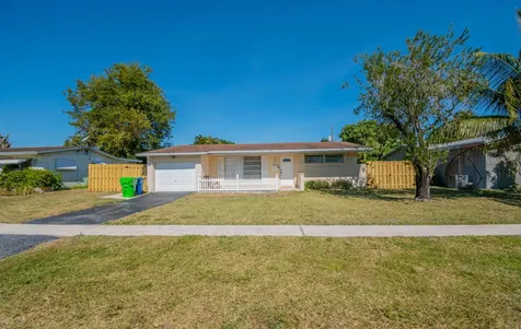 8387 NW 26th Street Sunrise FL 33322
