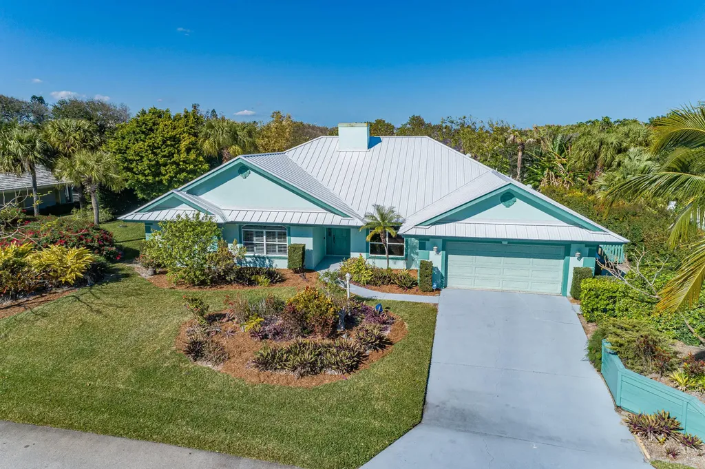 1045 Beaumaris Way Vero Beach FL 32963