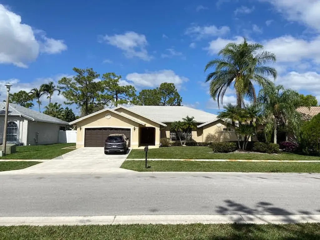 106 Suffolk Drive Royal Palm Beach FL 33411