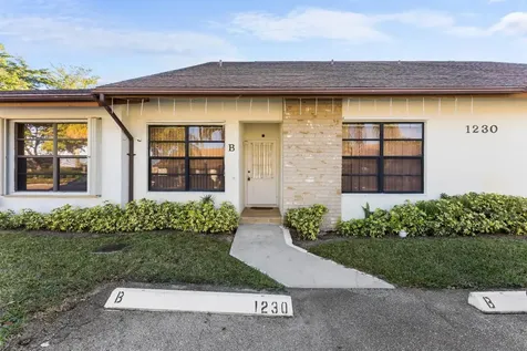 1230 Parkside Green Drive Greenacres FL 33415
