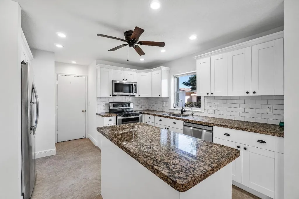 6038 Lasalle Road Delray Beach FL 33484