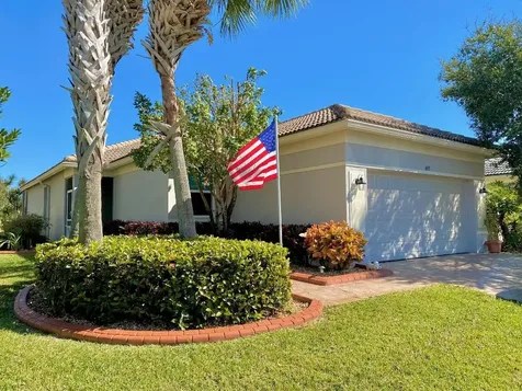 693 NW Stanford Lane Port St Lucie FL 34983