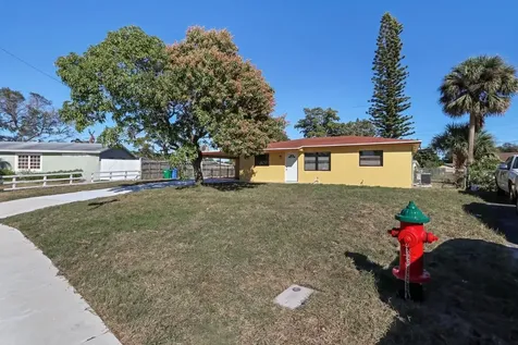 3620 Avenue H W Riviera Beach FL 33404
