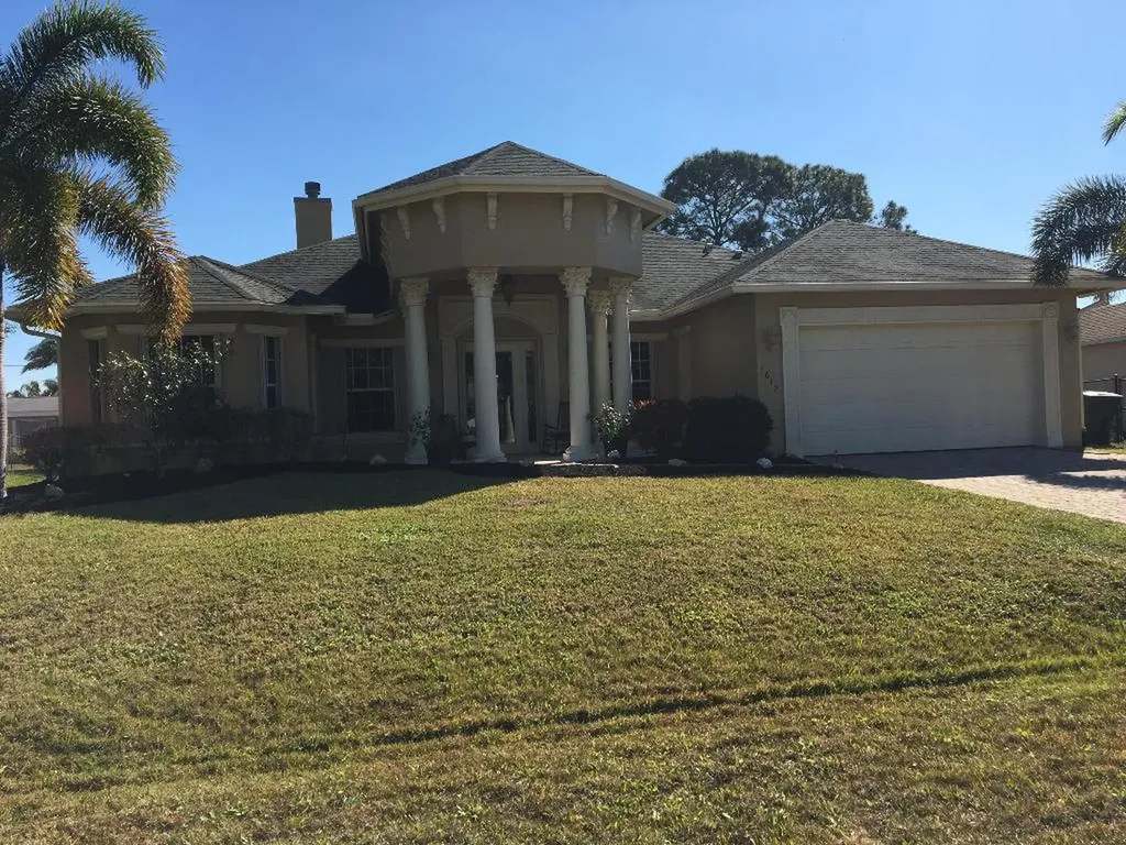 1617 SE Pleasantview Street Port St Lucie FL 34983
