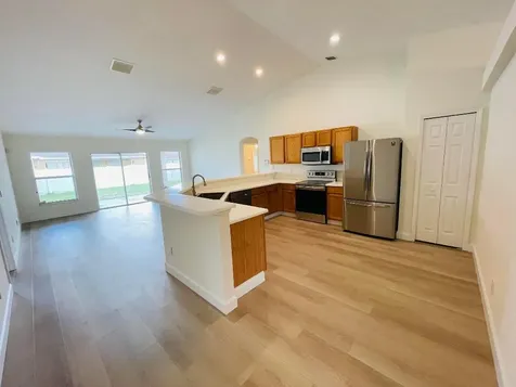 961 SW Mccomkle Avenue Port St Lucie FL 34953
