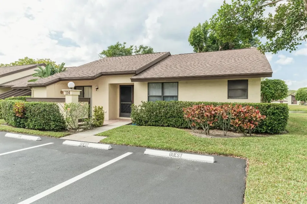 114 Roselle Court Royal Palm Beach FL 33411