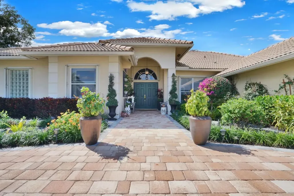 1619 Farmington Avenue Wellington FL 33414
