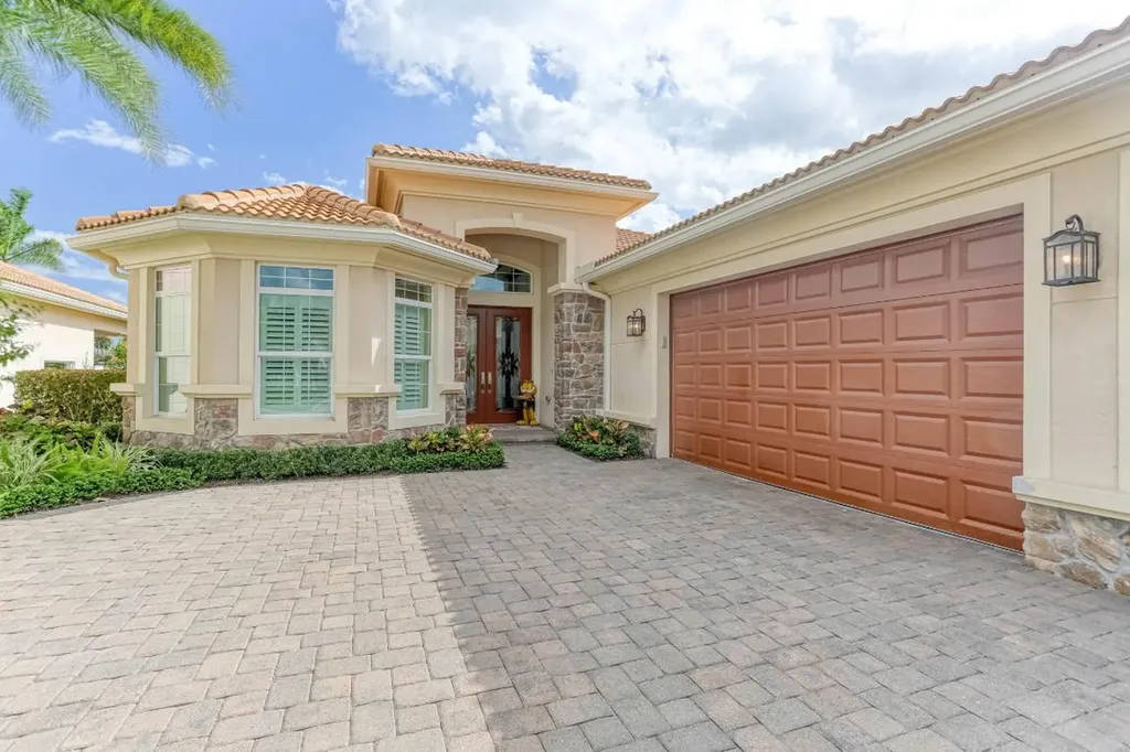 146 Lucia Court Jupiter FL 33478
