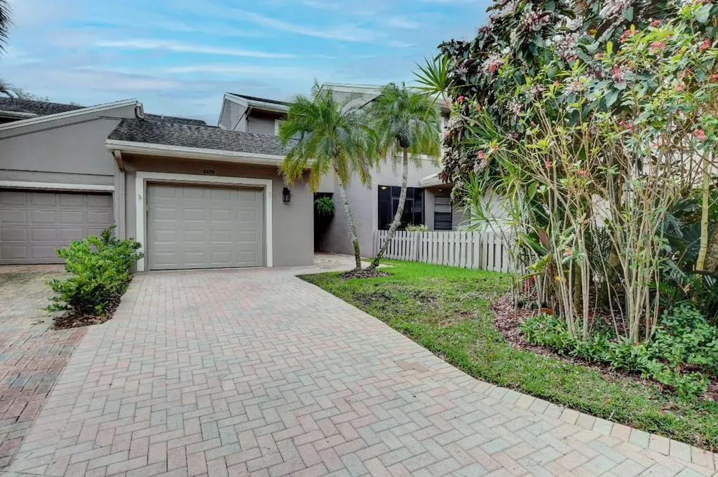 6656 Thornhill Court Boca Raton FL 33433
