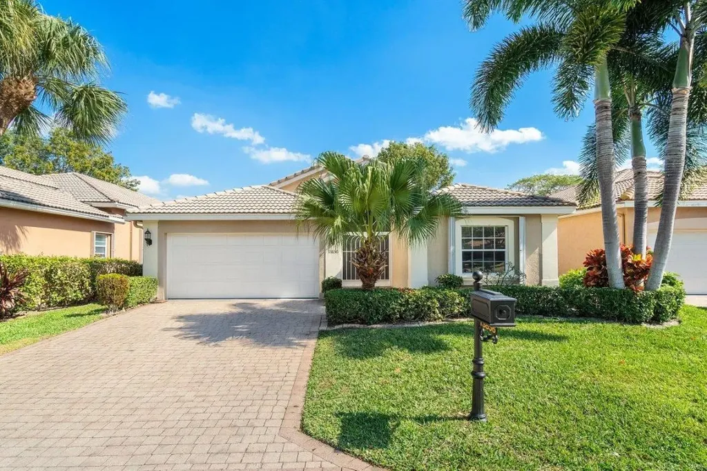 13856 Via Vittoria Delray Beach FL 33446