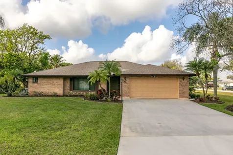 8766 SE Longview Drive Hobe Sound FL 33455