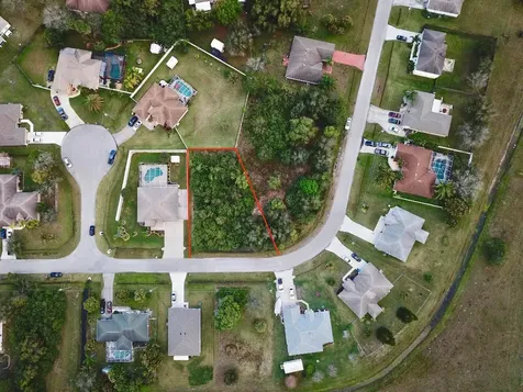5227 NW North Piper Circle Port St Lucie FL 34986