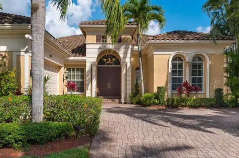 6663 Bristol Lake S Delray Beach FL 33446