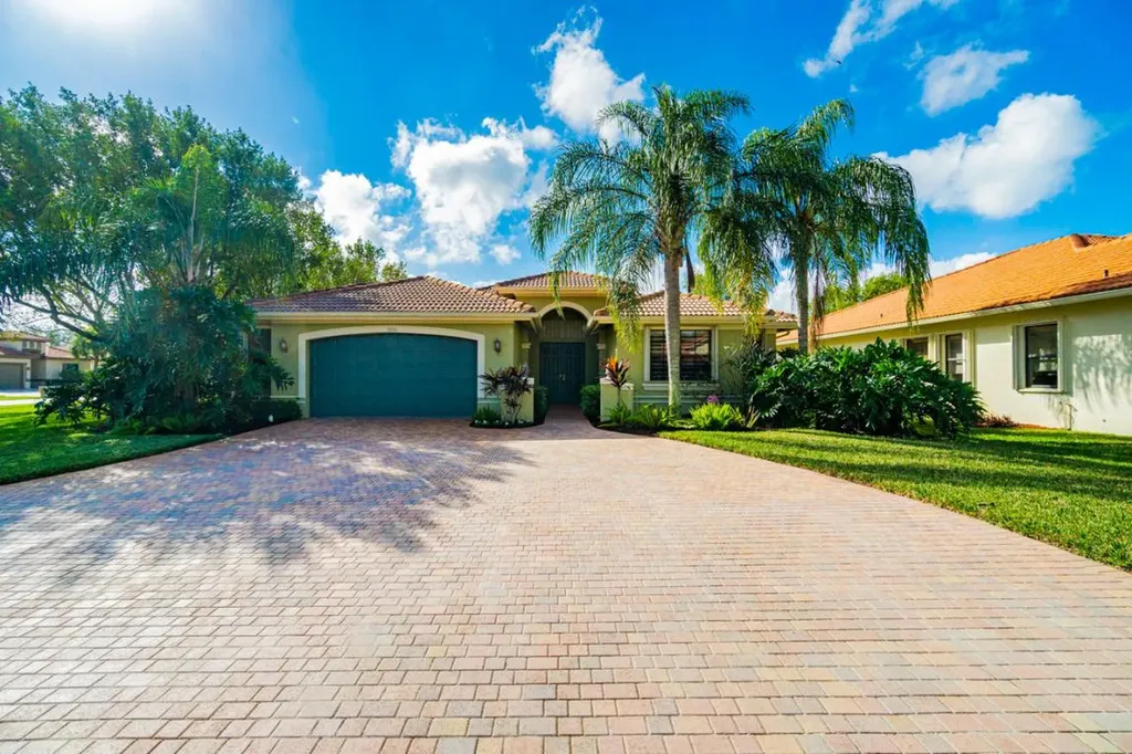 9255 Isles Cay Drive Delray Beach FL 33446