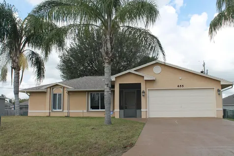 655 SW Pueblo Terrace Port St Lucie FL 34953