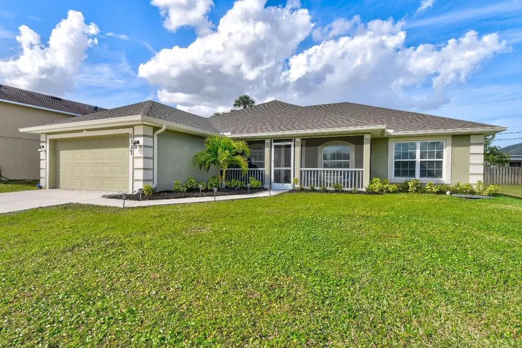 1337 SW Porter Road Port St Lucie FL 34953