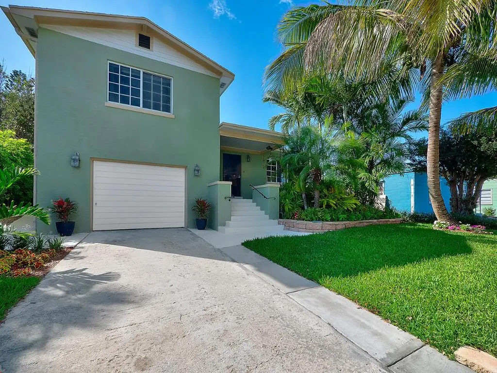 1213 N B Street Lake Worth Beach FL 33460