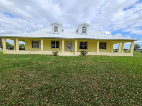 7733 SW 21st Parkway Okeechobee FL 34974