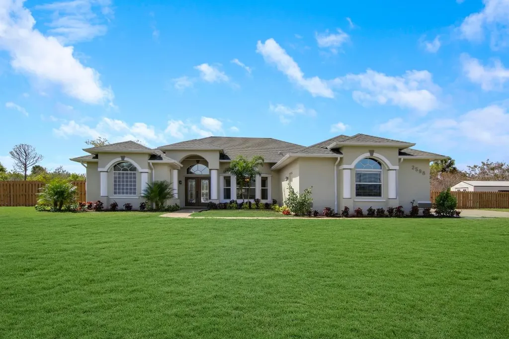 2598 SW Aberdeen Street Port St Lucie FL 34953