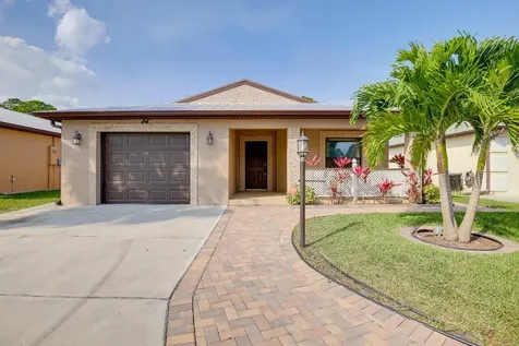 84 Mediterranean Boulevard N Port St Lucie FL 34952