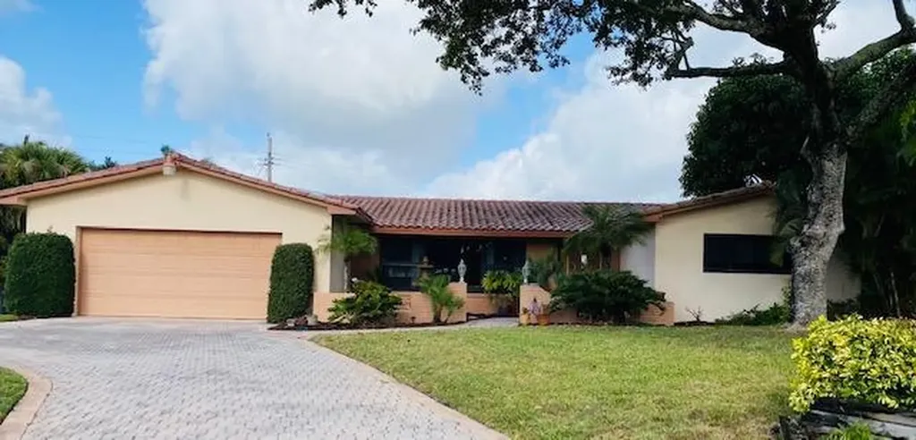 19393 Caribbean Court Jupiter FL 33469