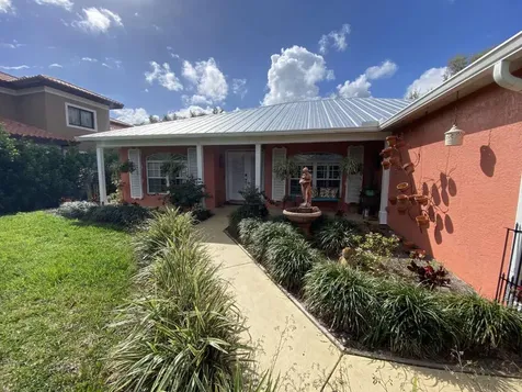 433 SW South Quick Circle Port St Lucie FL 34953