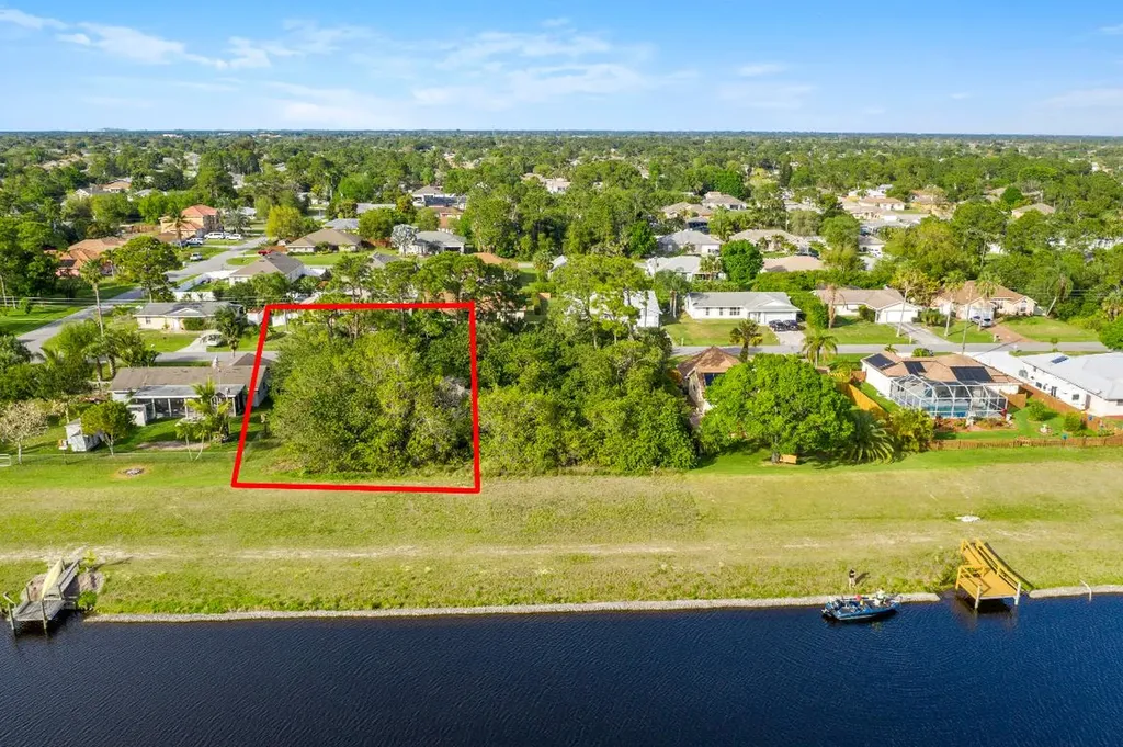 980 SW Sultan Drive Port St Lucie FL 34953