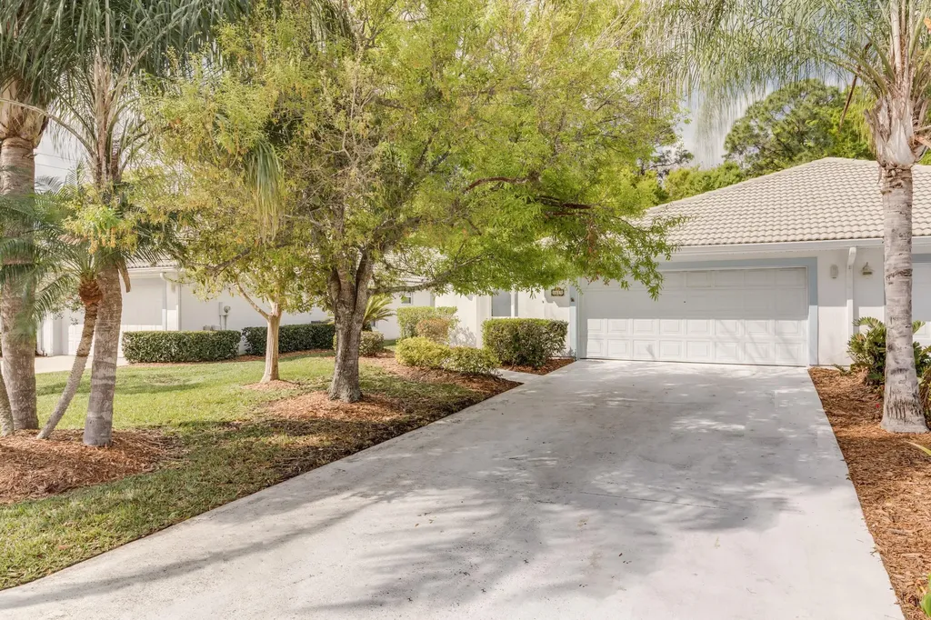 1615 Aynsley Way Vero Beach FL 32966
