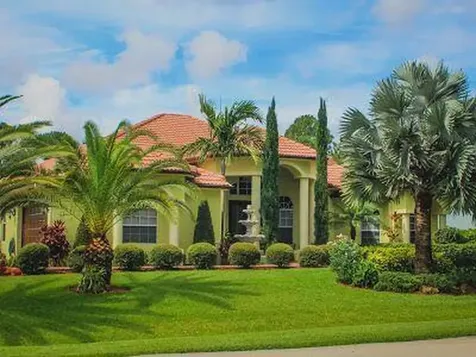 1602 SW Starman Avenue Port St Lucie FL 34953