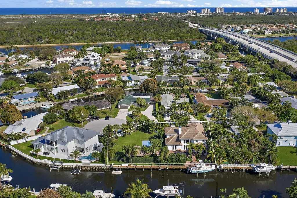 14063 Port Circle Palm Beach Gardens FL 33410