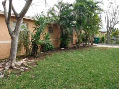 25255 SW 124th Place Homestead FL 33032