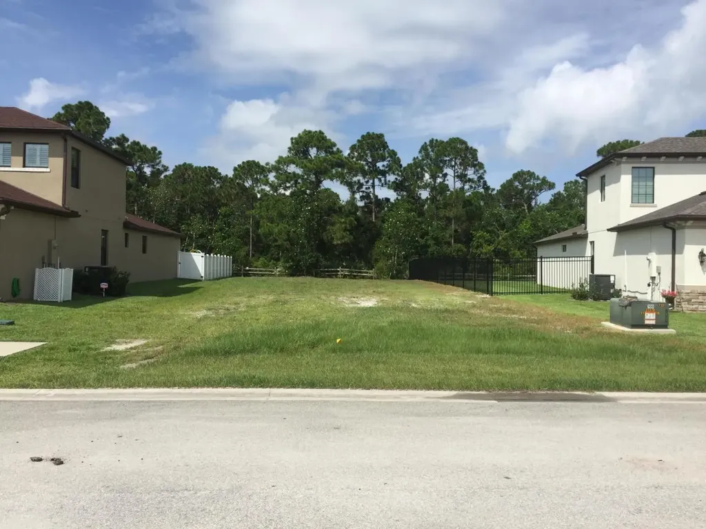 161 SE Via Visconti Port St Lucie FL 34952