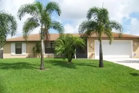 143 SW Starfish Avenue Port St Lucie FL 34984